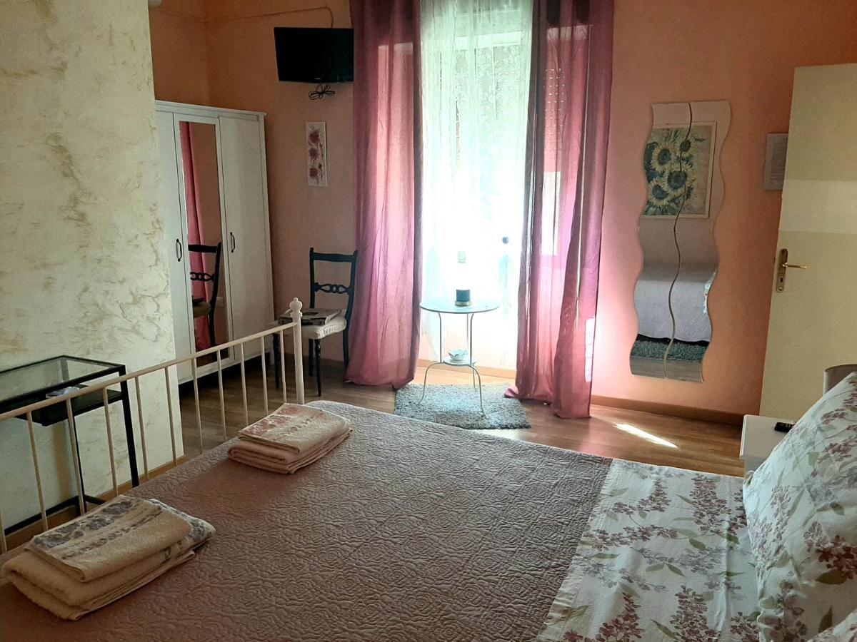 B&B La Casa In Campagna Collecorvino Ngoại thất bức ảnh